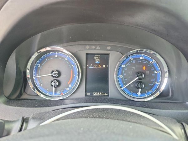 2017 TOYOTA COROLLA