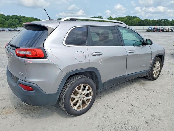 2018 JEEP CHEROKEE LATITUDE FWD