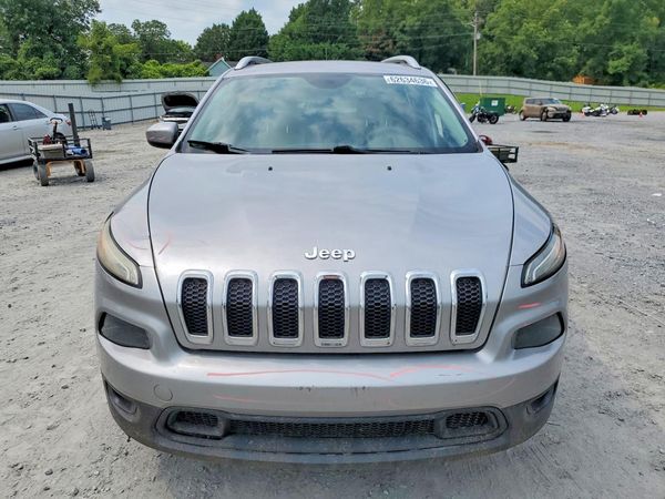 2018 JEEP CHEROKEE LATITUDE FWD