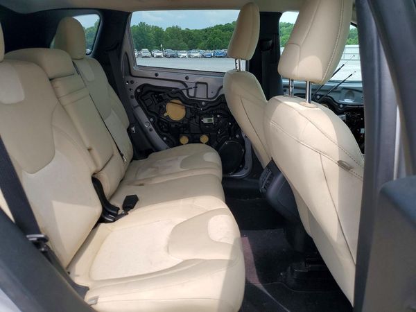 2018 JEEP CHEROKEE LATITUDE FWD