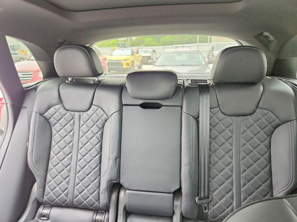2018 AUDI SQ5 quattro Prestige