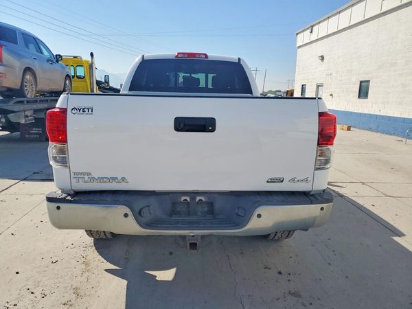 2013 TOYOTA TUNDRA SR5
