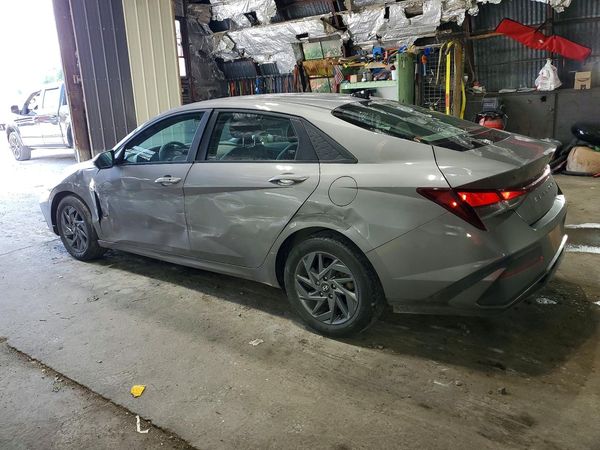 2024 HYUNDAI ELANTRA