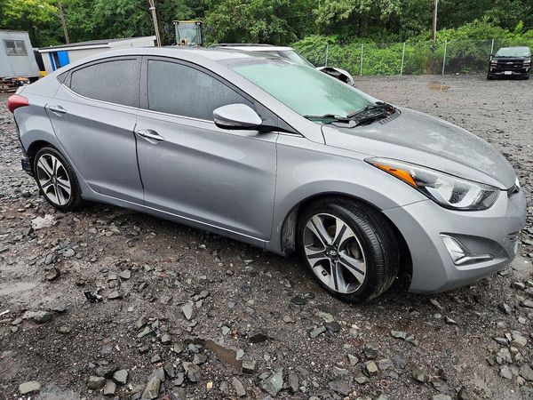 2015 HYUNDAI ELANTRA