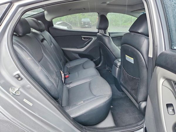 2015 HYUNDAI ELANTRA
