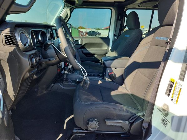 2023 JEEP WRANGLER