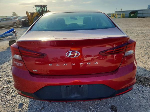 2019 HYUNDAI ELANTRA SE