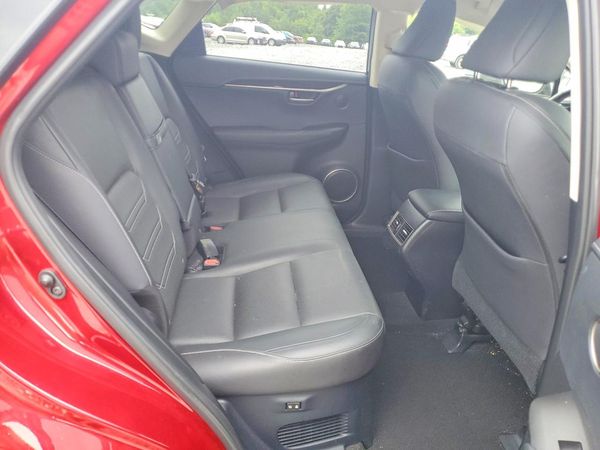 2015 LEXUS NX 200t Luxury