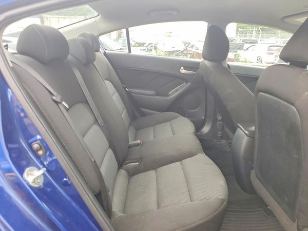 2017 KIA FORTE LX Base