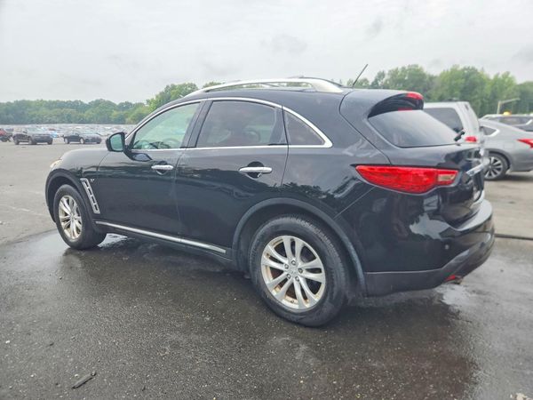 2016 INFINITI QX70