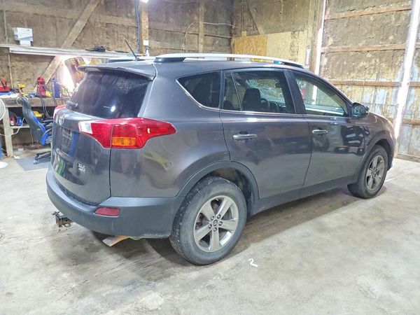 2015 TOYOTA RAV4 XLE (M Grade)