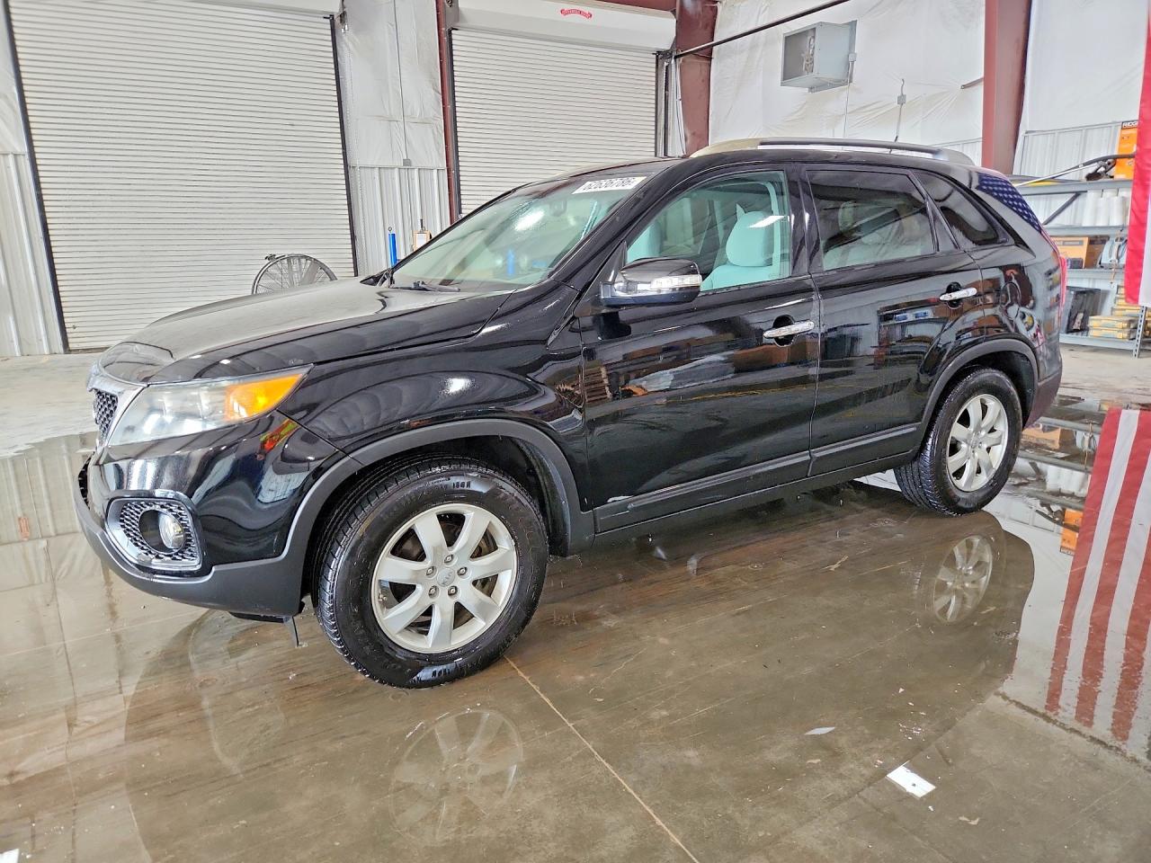 2013 KIA SORENTO Base / LX