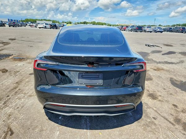 2026 TESLA MODEL 3