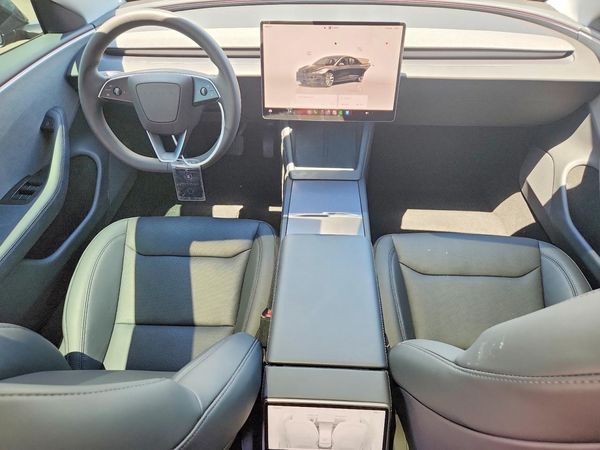 2026 TESLA MODEL 3