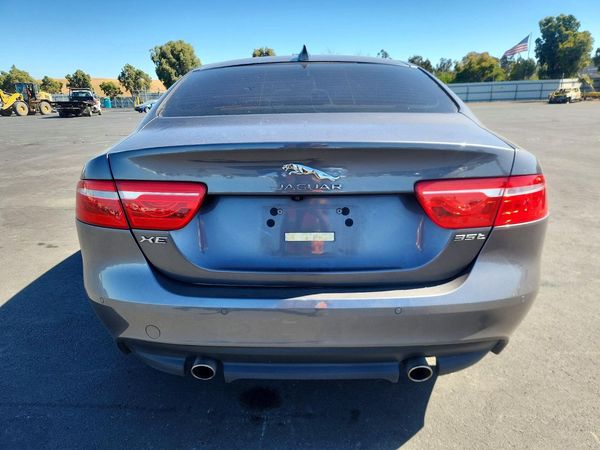 2017 JAGUAR XE Prestige