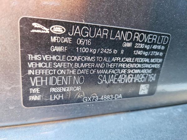 2017 JAGUAR XE Prestige