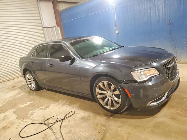 2018 CHRYSLER 300