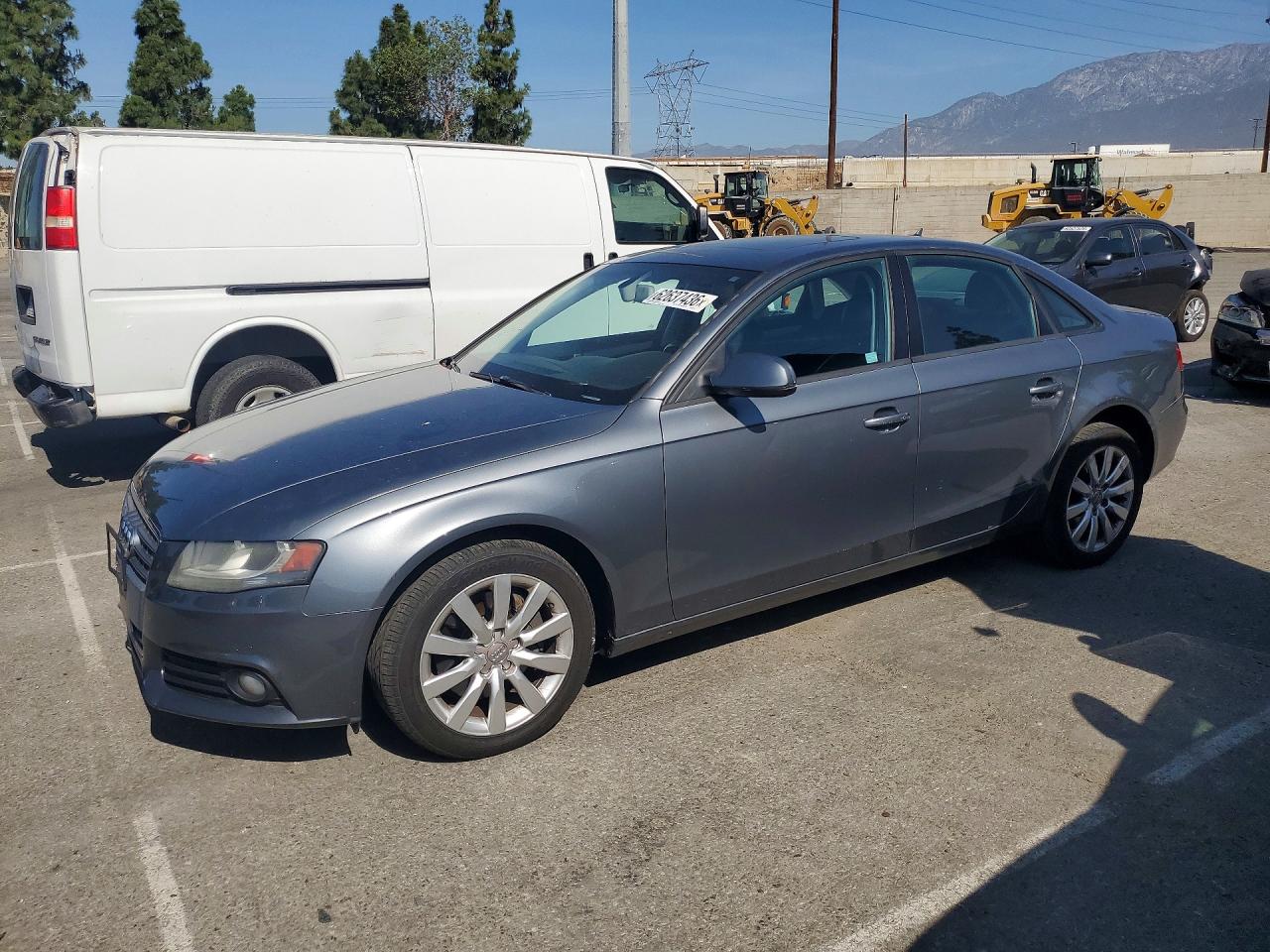 2012 AUDI A4 quattro Premium