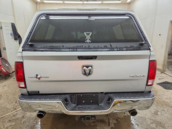 2017 RAM 1500 SLT