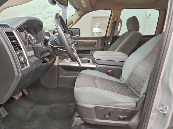2017 RAM 1500 SLT