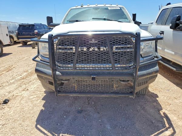 2022 RAM 4500 Crew Cab DRW