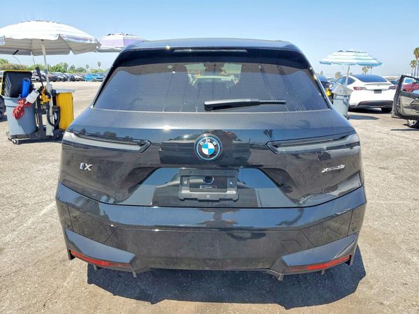 2025 BMW IX