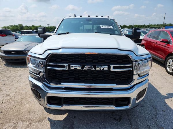 2024 RAM 3500