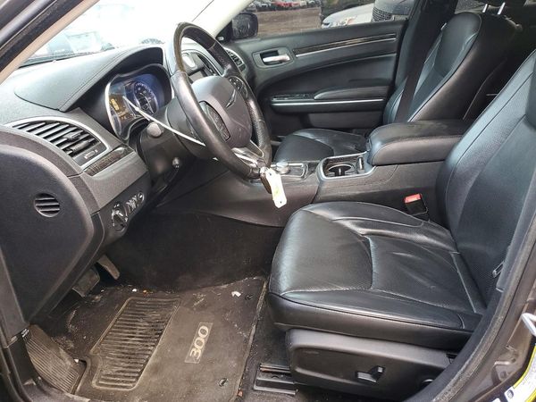 2016 CHRYSLER 300 300C — DENT