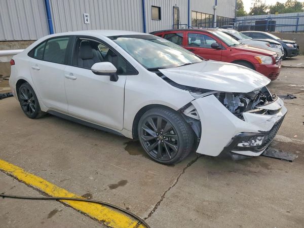 2024 TOYOTA COROLLA SE