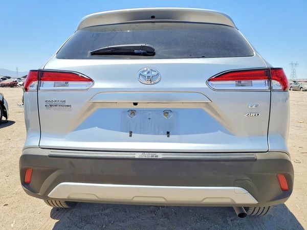 2022 TOYOTA COROLLA CROSS LE