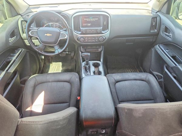 2017 CHEVROLET COLORADO LT
