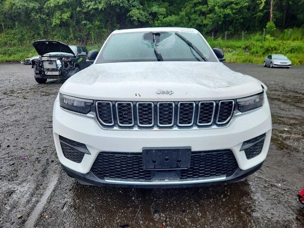 2025 JEEP GRAND CHEROKEE