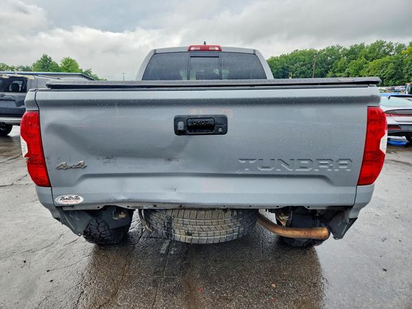2021 TOYOTA TUNDRA SR5 grade