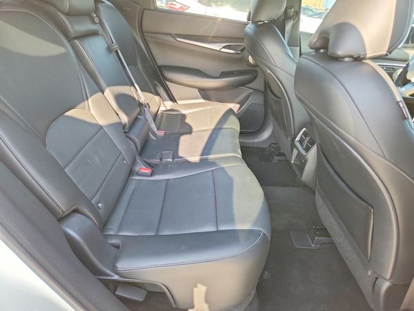 2023 INFINITI QX55 Essential