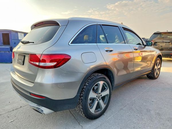 2019 MERCEDES-BENZ GLC GLC300