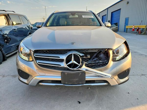 2019 MERCEDES-BENZ GLC GLC300