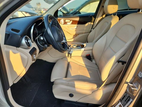 2019 MERCEDES-BENZ GLC GLC300