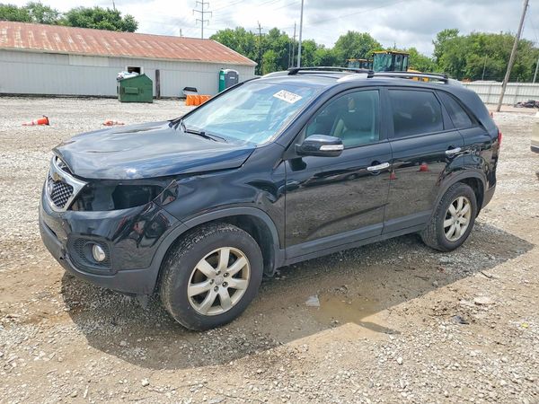2013 KIA SORENTO Base / LX