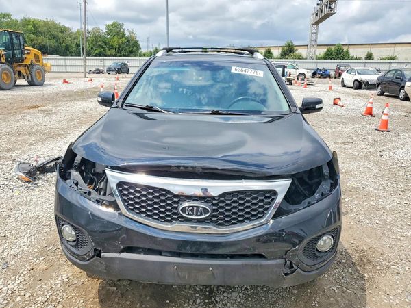 2013 KIA SORENTO Base / LX
