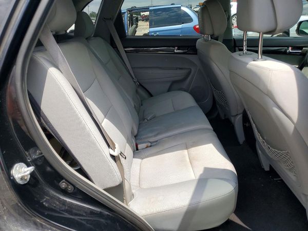 2013 KIA SORENTO Base / LX