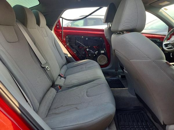 2021 HYUNDAI ELANTRA SE