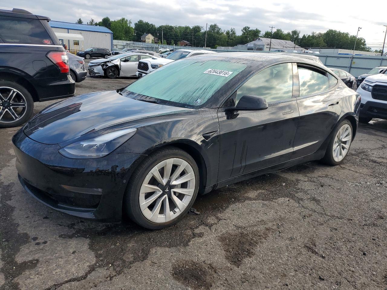 2022 TESLA MODEL 3