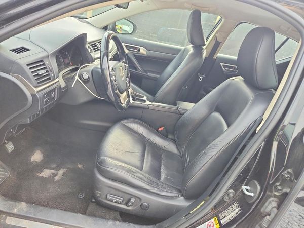 2016 LEXUS CT 200h