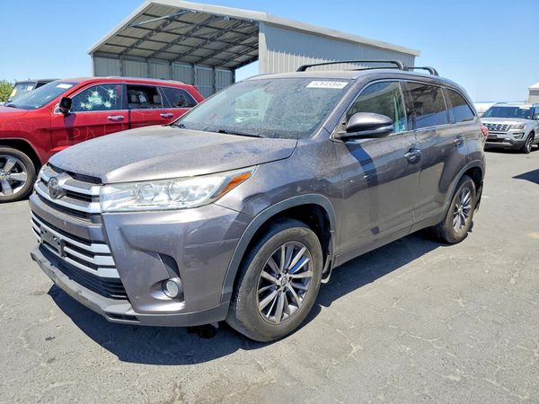 2019 TOYOTA HIGHLANDER