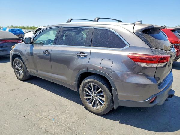 2019 TOYOTA HIGHLANDER