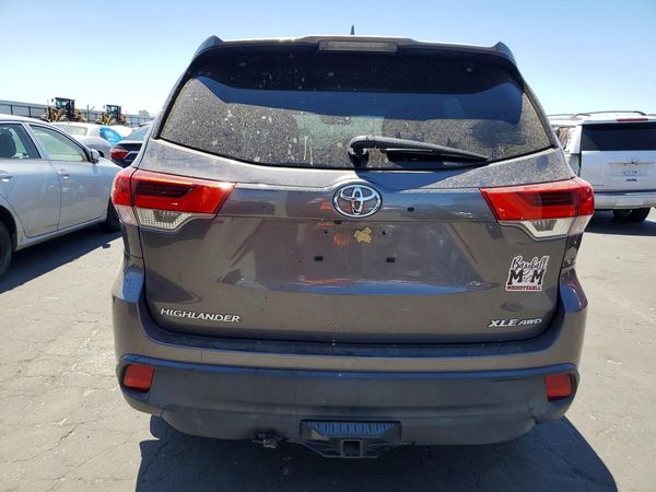2019 TOYOTA HIGHLANDER