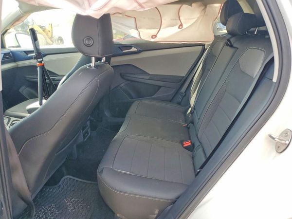 2024 VOLKSWAGEN TAOS