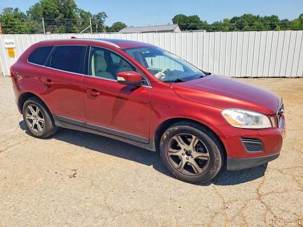 2013 VOLVO XC60
