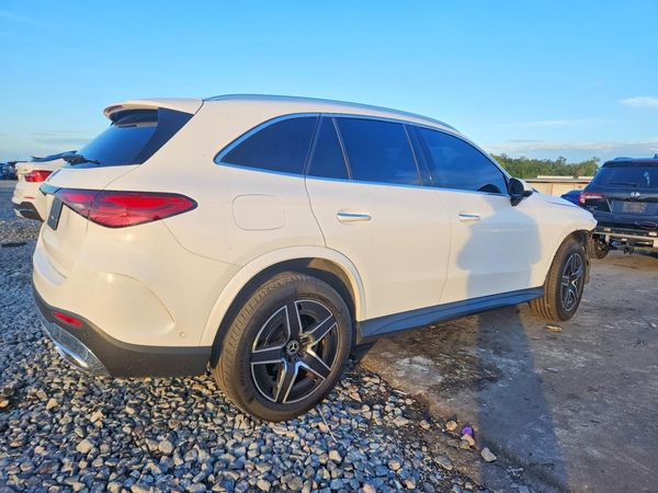 2023 MERCEDES-BENZ GLC GLC300