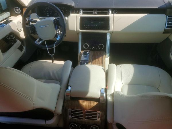 2021 LAND ROVER RANGE ROVER HSE Silver Edition